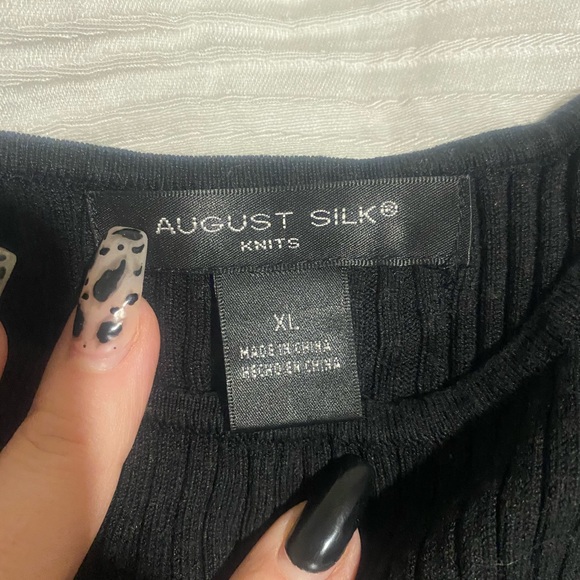 Create a holiday party tank with GoldLink straps - Picture 2 of 3